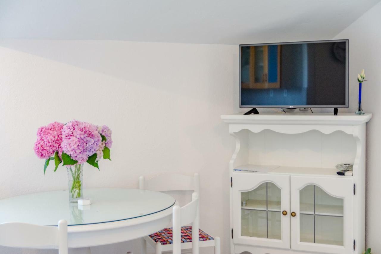 Villa Dinka Sutivan Ngoại thất bức ảnh